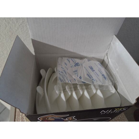 12 Pack Adhesiv Hat Hooks for Wall,Door,Closet, Office, Bedroom(White) - Picture 7 of 7